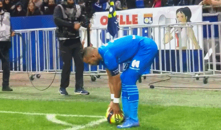 DO：拉松吸引了拜仁等俱乐部的关注，但冬窗不太可能离队