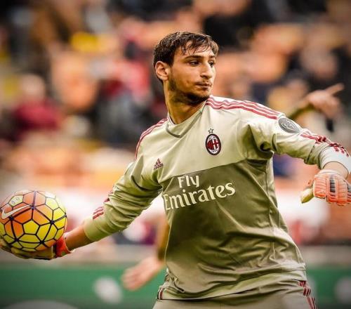 科瓦奇：所有国脚健康归队；多特是时候战胜斯图加特了（科瓦奇：国脚悉数健康归队，多特该击败斯图加特了）