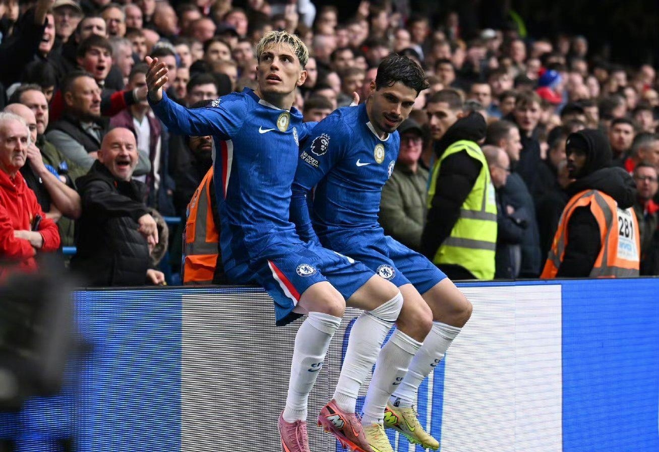 斯洛特：索博无缘世界杯？他在红军经历过失望了，他会没事的（斯洛特谈索博或无缘世界杯：他在红军已历经失落，会挺过去的）