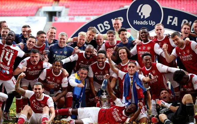 欧冠战报：戈登传射，格里马尔多绝平，勒沃库森2-2平纽卡（欧冠综述：戈登一传一射，格里马尔多补时扳平，勒沃库森2-2战平纽卡斯尔）