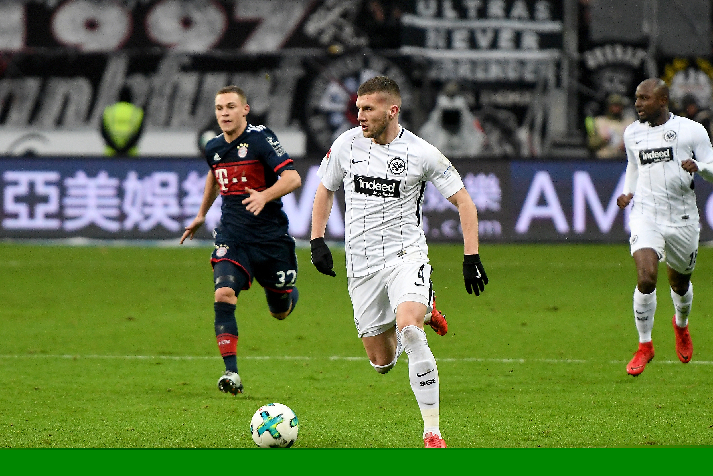 马卡：近3年巴尔韦德已被过度使用，皇马需警惕其体能极限（马卡：三年高强度出场令巴尔韦德负荷过大，皇马需警惕其体能临界点）