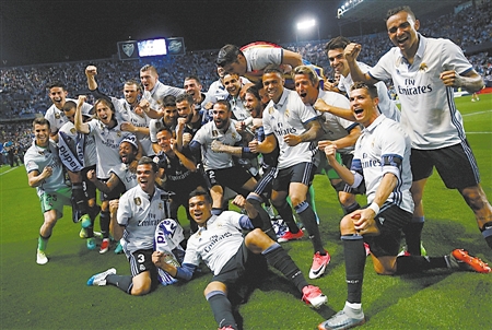 詹姆斯：生涯手感最热的比赛是07年东决G5，最后连砍25分（詹姆斯：生涯手感巅峰在07年东决G5，终段连拿25分）