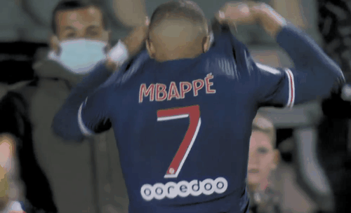 弗兰克：接手时觉得缺少6号位，帕利尼亚具有我们需要的特点