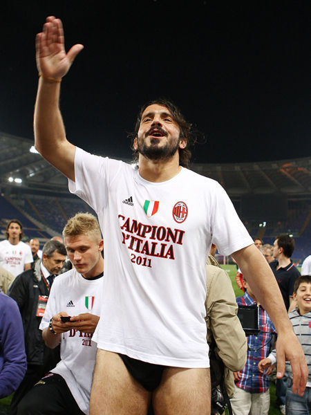 CBA最新消息！南京同曦官宣换帅，广东宏远新援伤病严重（CBA快讯：南京同曦宣布换帅，广东宏远新援伤情严重）