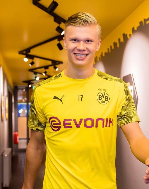 鲁本·阿莫林赛后力挺约罗：从失误中成长，曼联未来可期