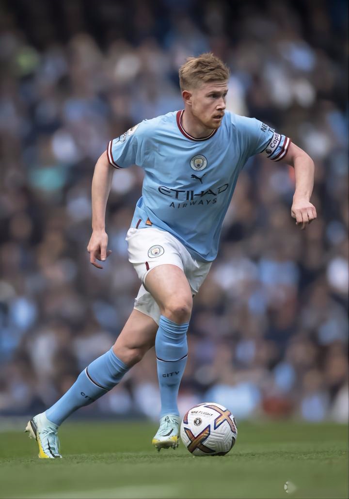 全北助教对主裁做出种族歧视动作遭到重罚。提前夺得...（全北助教因对主裁做出涉嫌种族歧视手势被严惩，球队提前夺得…）