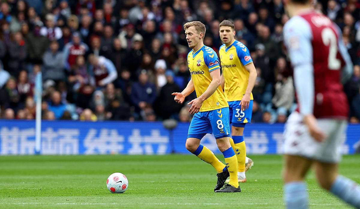 梅西抵达印度！被高喊梅西！有球迷表示为了看梅西愿意离婚！（梅西抵达印度，现场呼声震天：有球迷称为见他愿离婚）